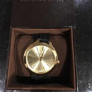 💰Michael Kors Black and Gold Wrap Watch